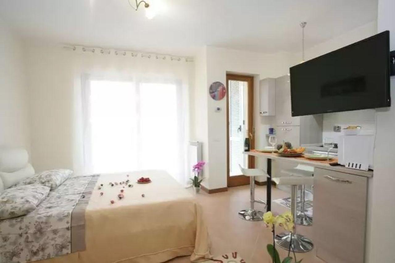 Suite Andrea Fiumicino Exterior foto